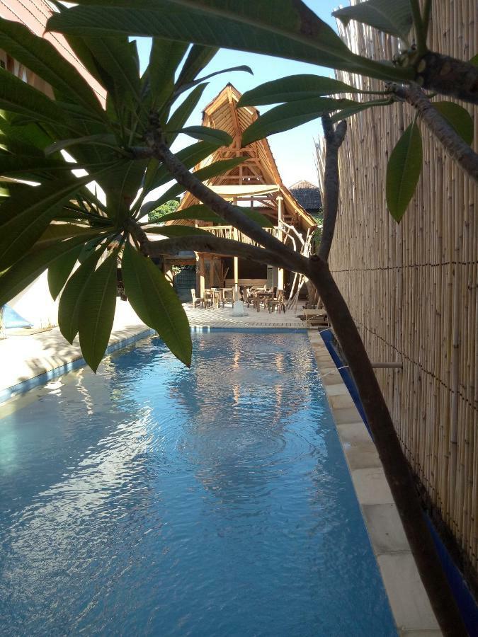 The 5 Brothers Hotel Gili Trawangan Dış mekan fotoğraf